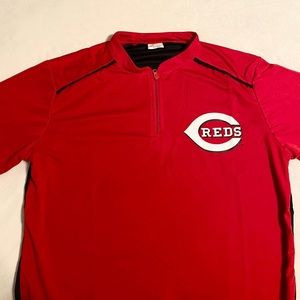 NEW! | Men’s Cincinnati Reds Zip Up Jersey
